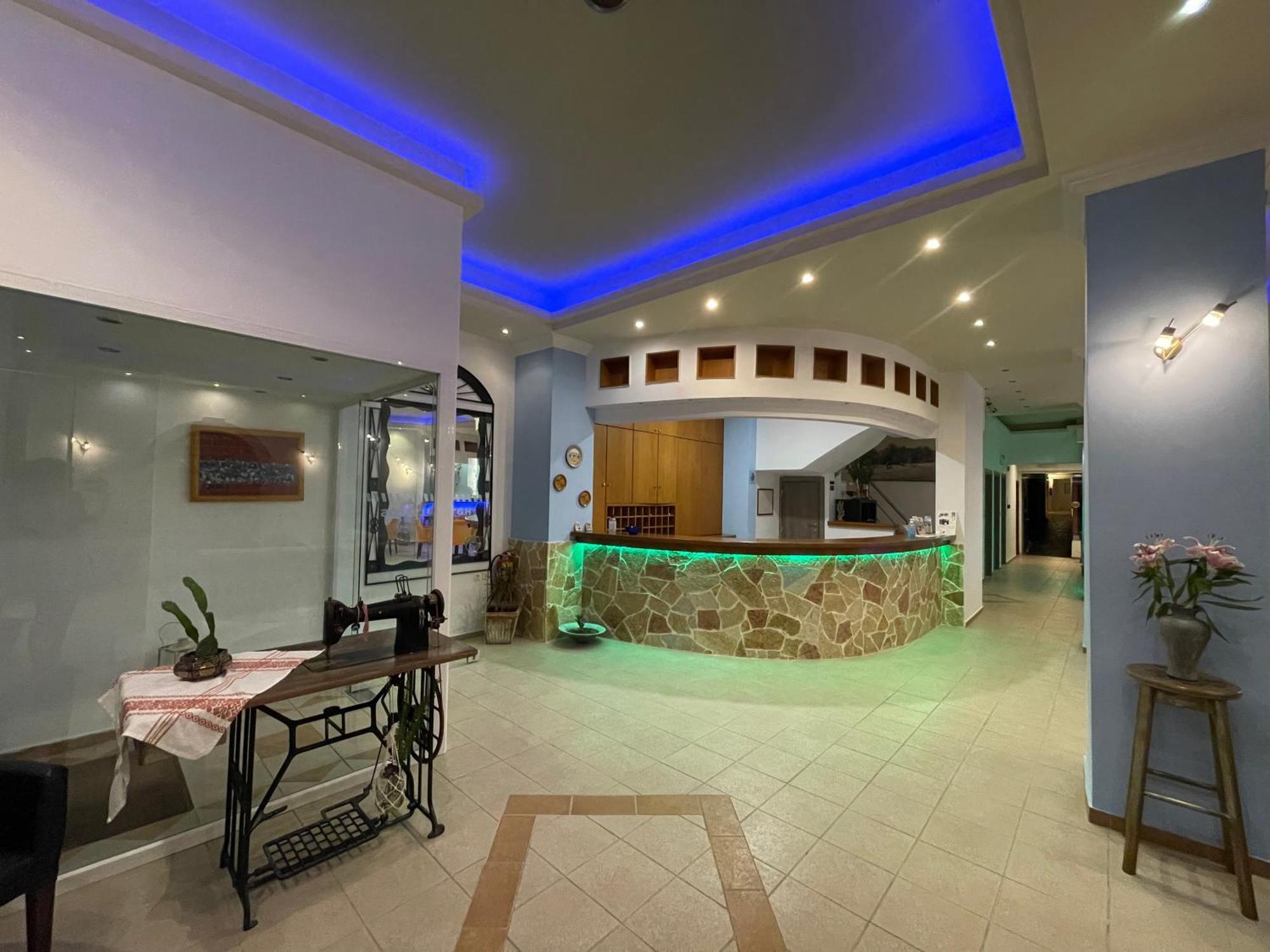 Hotel Flisvos